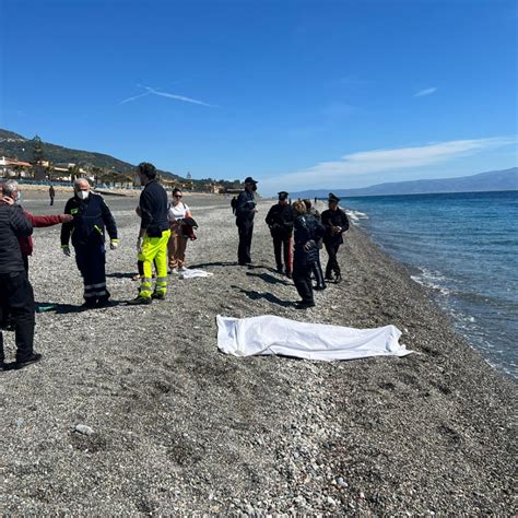 morto a nizza di sicilia|Nizza di Sicilia, trovato il cadavere di un uomo in spiaggia: in。